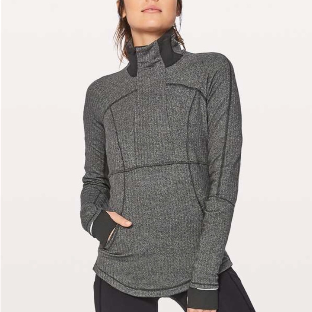 EUC Lululemon Base Runner 1/2 Zip size 4